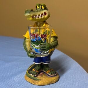 "Drinkin' Buddies" by Herzfeld Alligator Shot Glass Holder Figurine